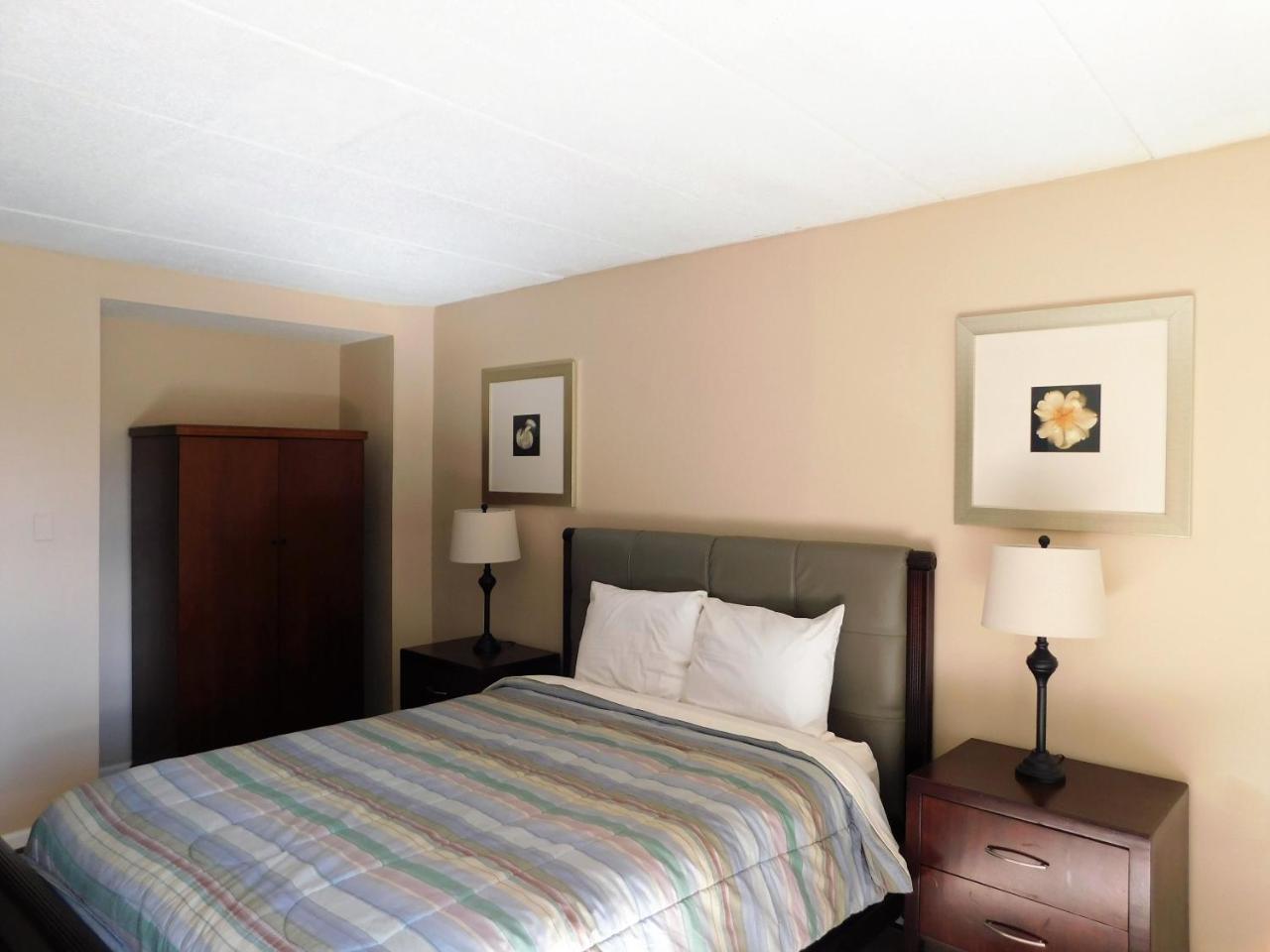 Apm Inn And Suites Winchester Exterior photo